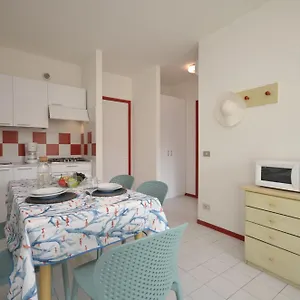 Urano , Bibione Włochy